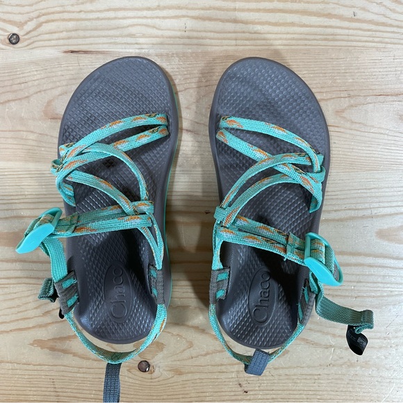 Chaco ZX1 Classic Ecotread Waterproof Sandals 
J180268
Youth Size 3
Green Orange - Picture 2 of 6